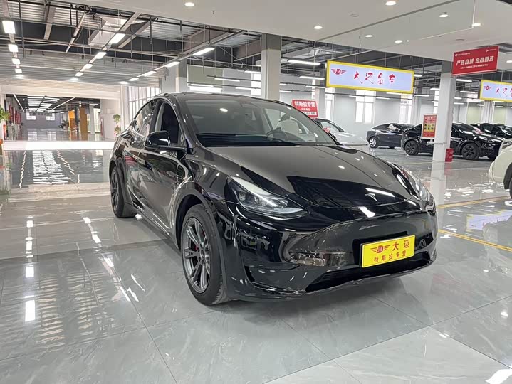 Фото 4 - Tesla Model Y