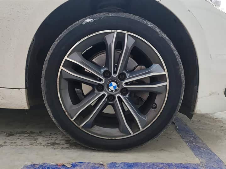 Фото 6 - BMW 1 Series