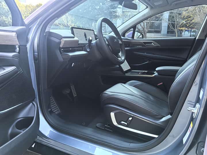 Фото 3 - XPeng P5