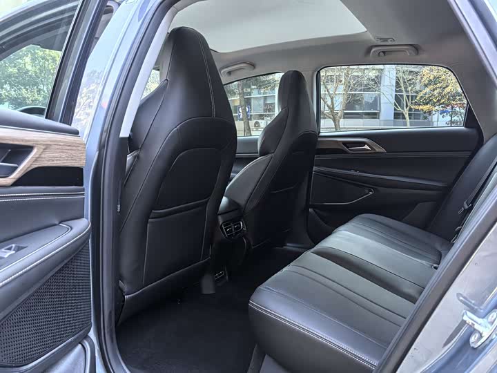 Фото 4 - XPeng P5