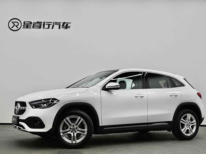 Фото 1 - Mercedes-Benz GLA-Class