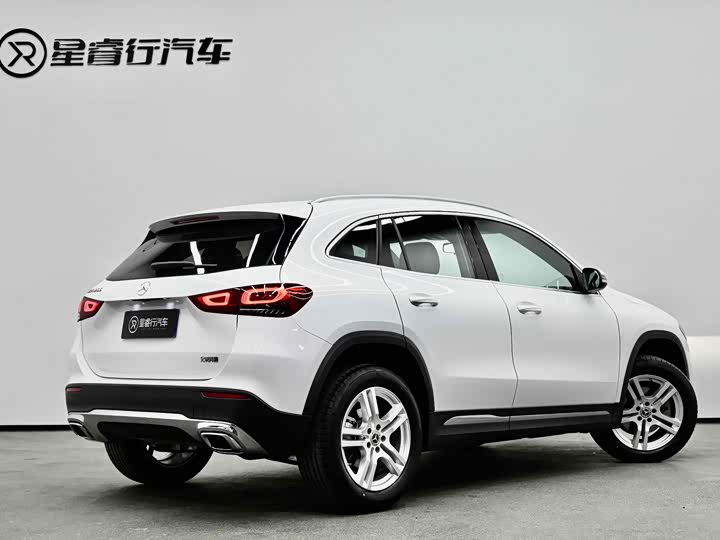 Фото 6 - Mercedes-Benz GLA-Class