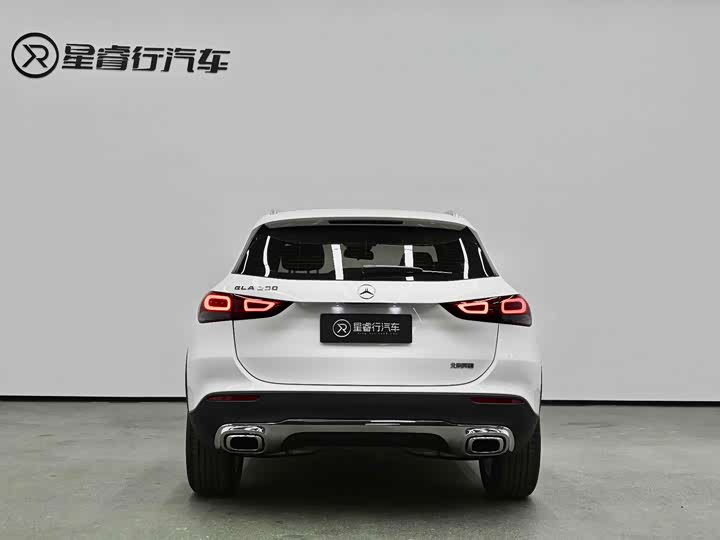 Фото 7 - Mercedes-Benz GLA-Class