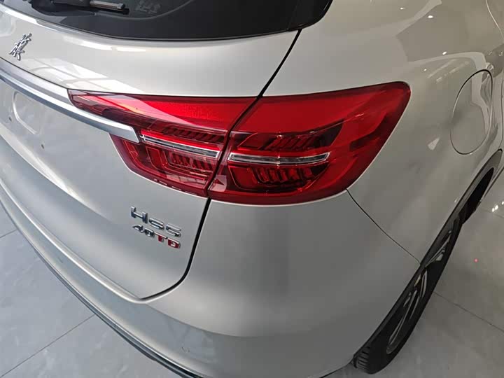 Фото 8 - Hongqi HS5