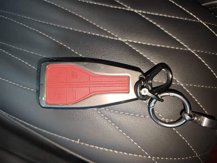 Фото 9 - Hongqi HS5