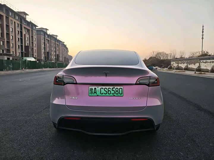 Фото 8 - Tesla Model Y