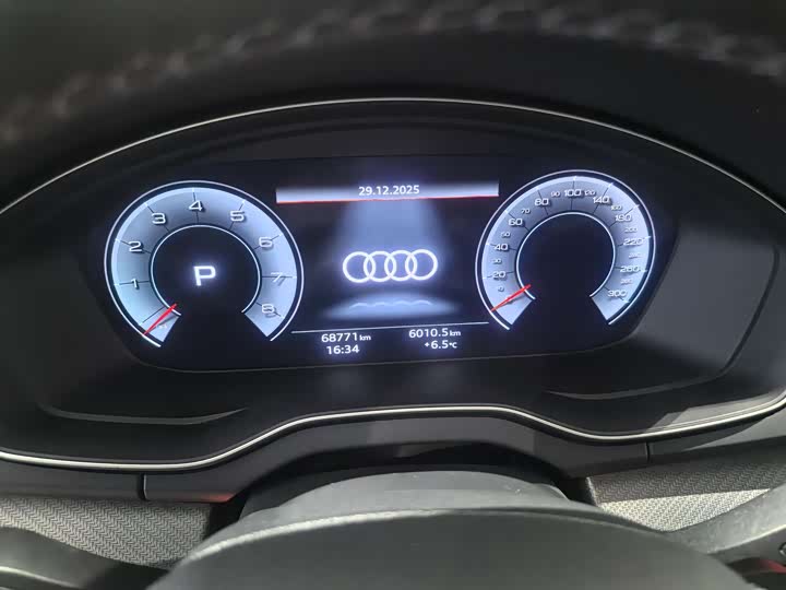 Фото 4 - Audi Q5L
