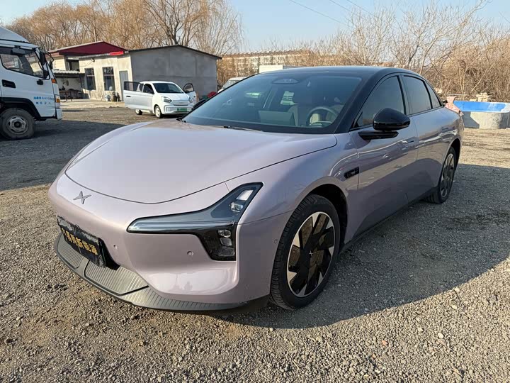 Фото 1 - XPeng Mona M03