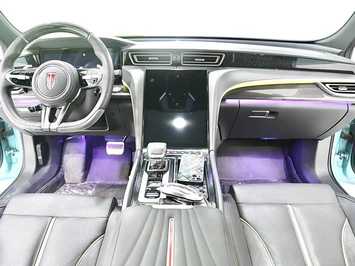 Фото 6 - Hongqi H6