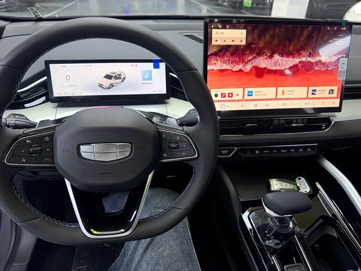 Фото 3 - Geely Preface