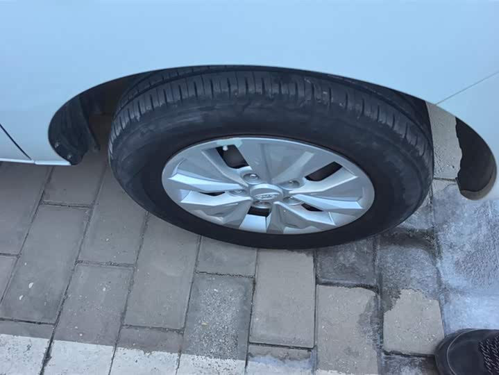 Фото 6 - JAC Refine M3