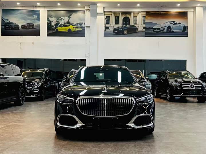 Фото 2 - Mercedes-Benz Maybach S-Class