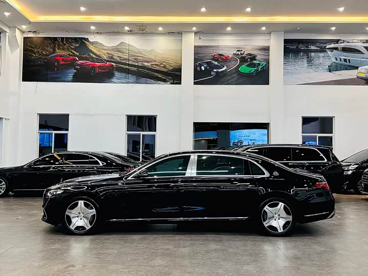 Фото 3 - Mercedes-Benz Maybach S-Class