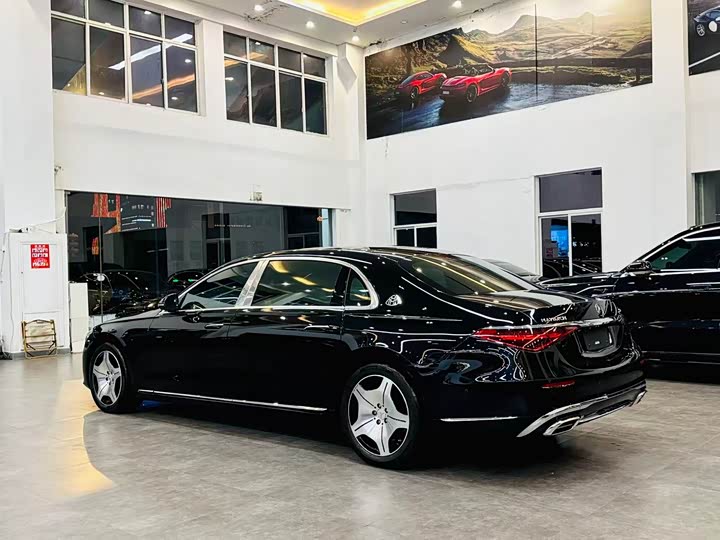 Фото 4 - Mercedes-Benz Maybach S-Class