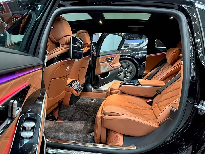 Фото 7 - Mercedes-Benz Maybach S-Class