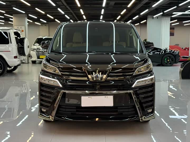 Фото 2 - Toyota Vellfire