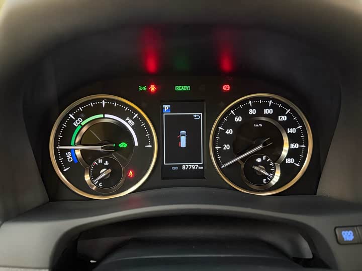 Фото 9 - Toyota Vellfire