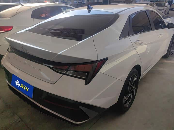 Фото 3 - Hyundai Elantra N line