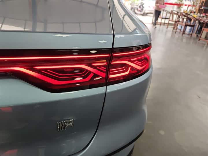 Фото 8 - BYD Han