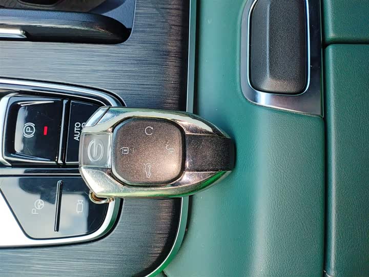 Фото 9 - GAC Trumpchi GS8