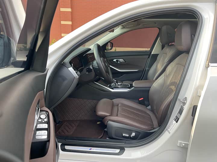 Фото 4 - BMW 3 Series