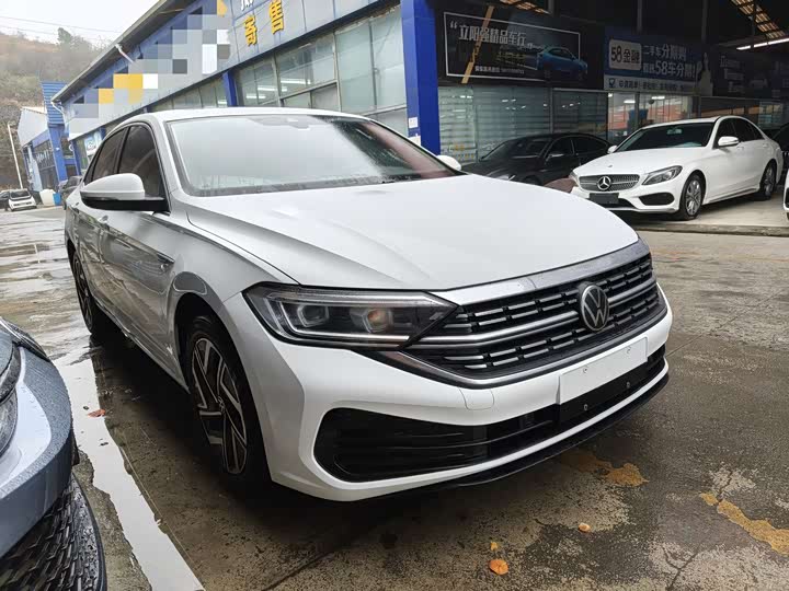 Фото 3 - Volkswagen Sagitar L