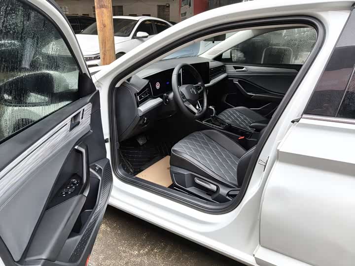 Фото 4 - Volkswagen Sagitar L