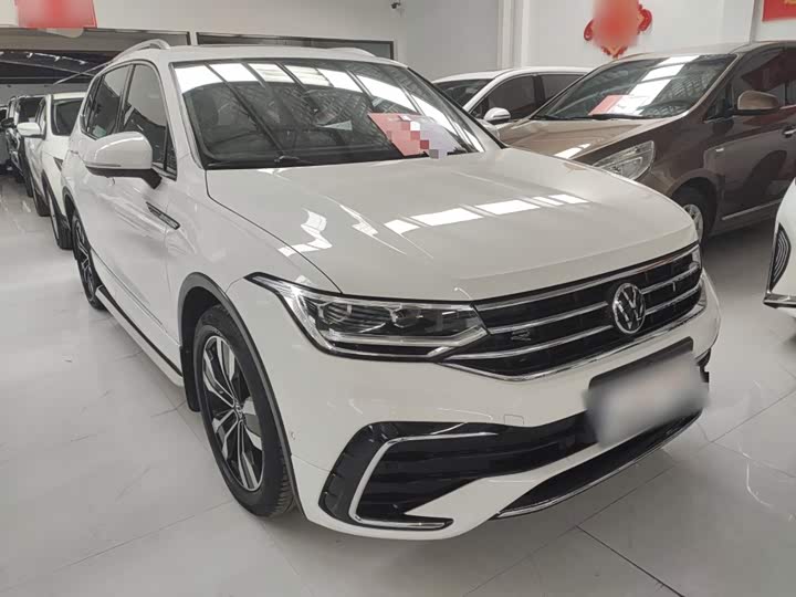 Фото 4 - Volkswagen Tiguan L Pro