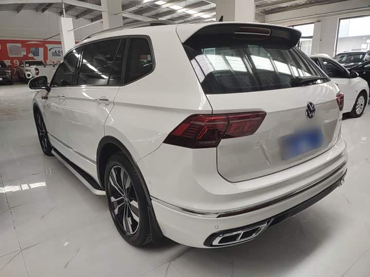 Фото 5 - Volkswagen Tiguan L Pro