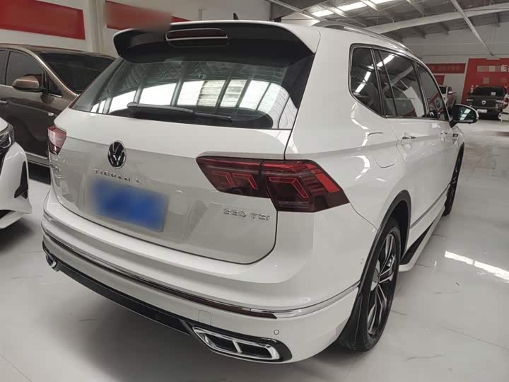 Фото 7 - Volkswagen Tiguan L Pro