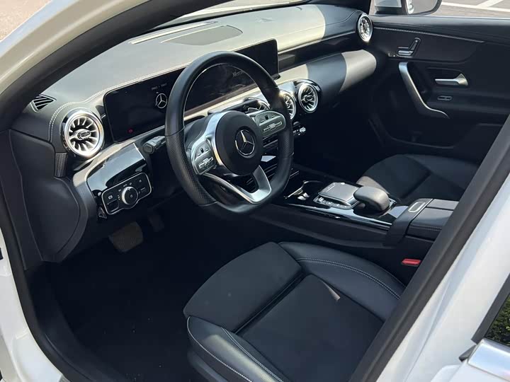 Фото 7 - Mercedes-Benz A-Class