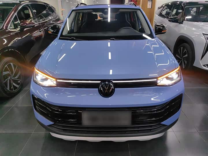 Фото 3 - Volkswagen Tharu