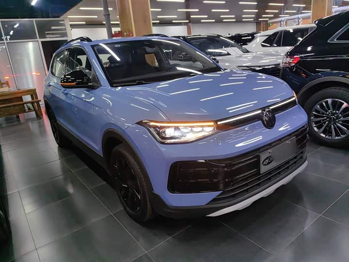 Фото 4 - Volkswagen Tharu