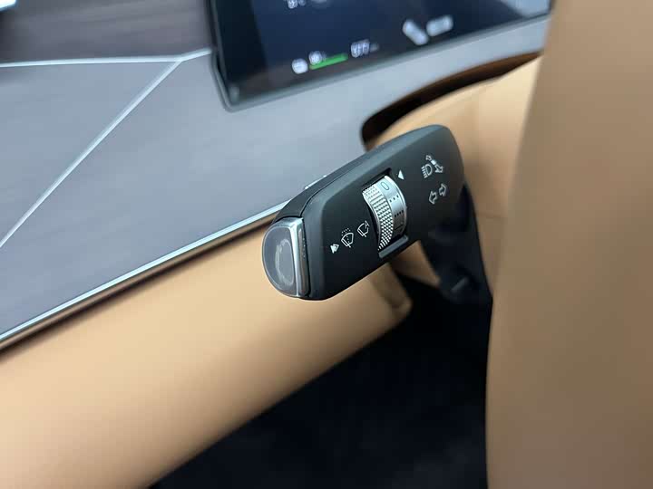 Фото 9 - BYD Han L