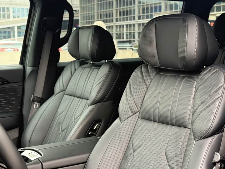 Фото 7 - Zeekr 009