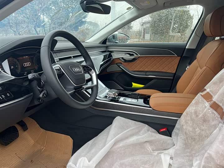 Фото 6 - Audi A8