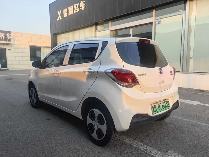 Фото 6 - Changan BenBen E-Star
