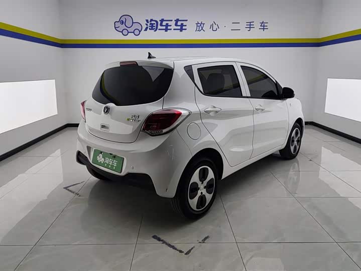 Фото 3 - Changan BenBen E-Star