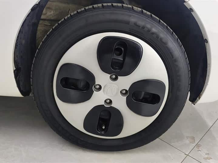 Фото 6 - Changan BenBen E-Star