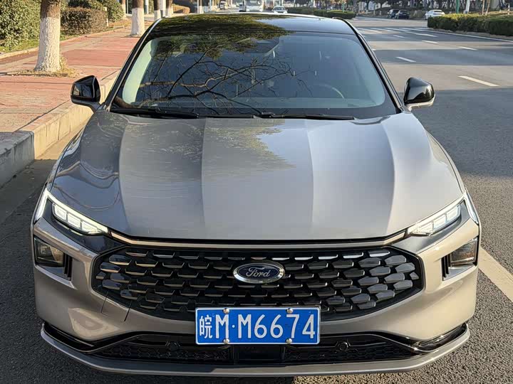 Фото 1 - Ford Mondeo