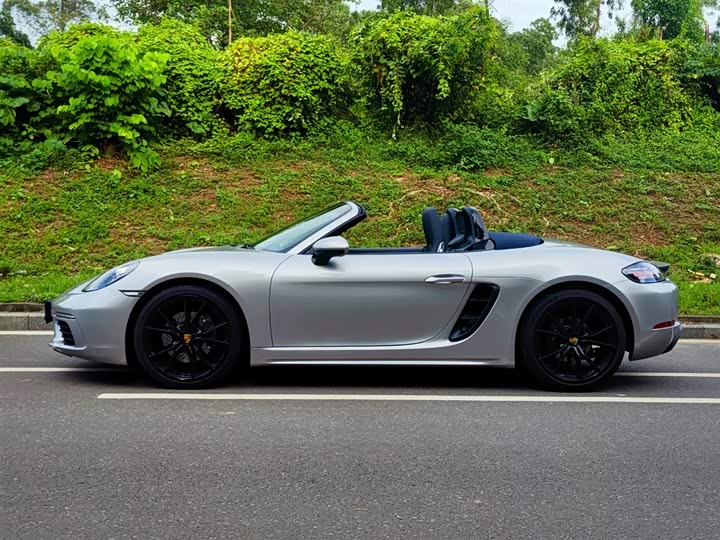 Фото 4 - Porsche 718