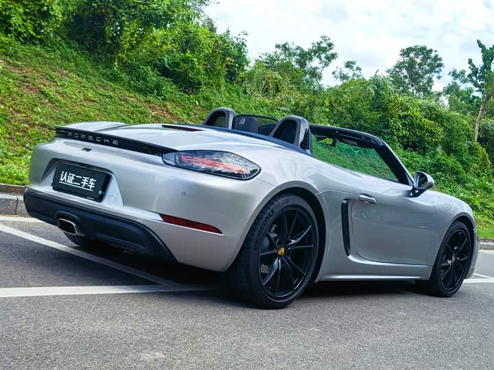 Фото 7 - Porsche 718