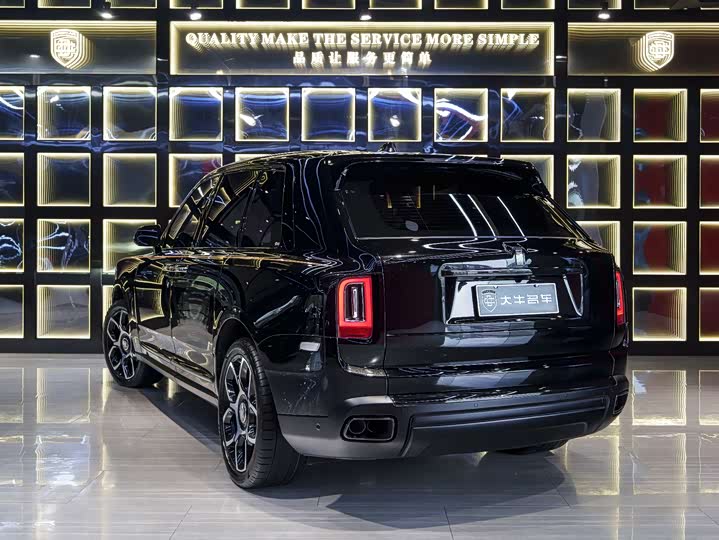 Фото 4 - Rolls-Royce Cullinan