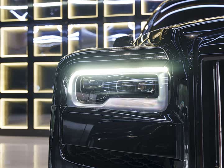 Фото 8 - Rolls-Royce Cullinan