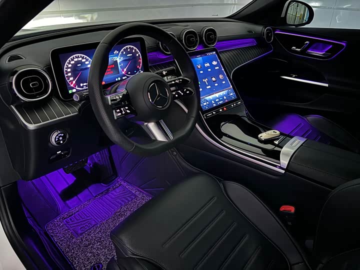 Фото 7 - Mercedes-Benz C-Class