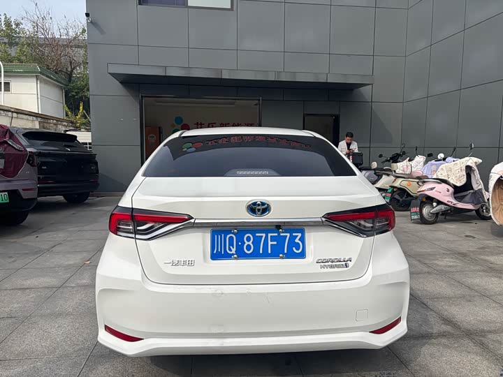 Фото 5 - Toyota Corolla