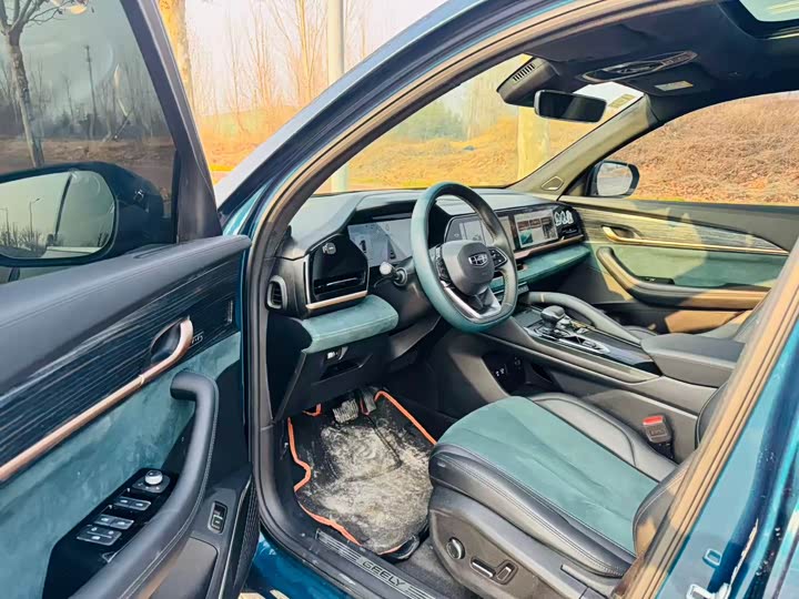 Фото 5 - Geely Monjaro