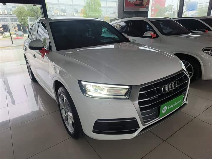 Фото 4 - Audi Q5L