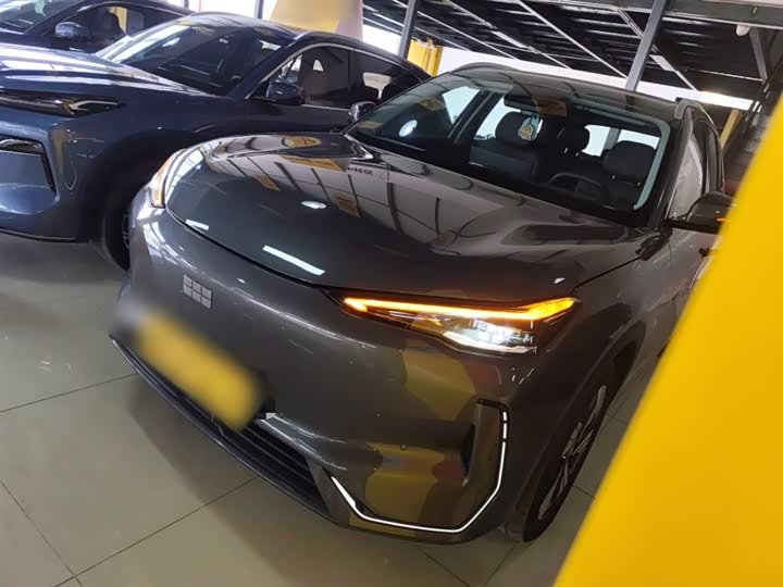 Фото 2 - Geely Galaxy E5