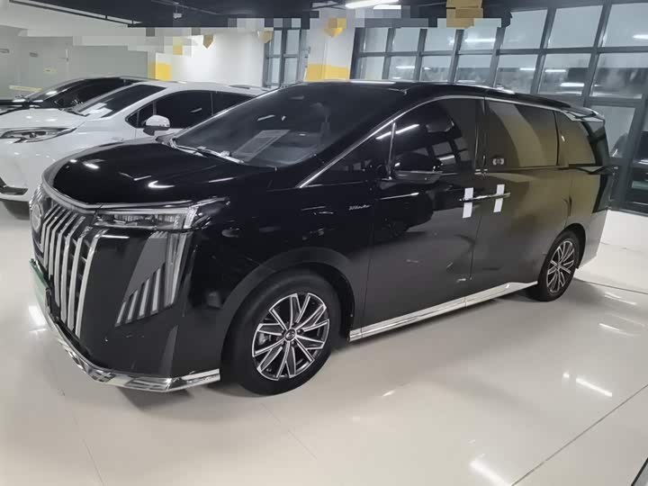 Фото 5 - GAC Trumpchi M8